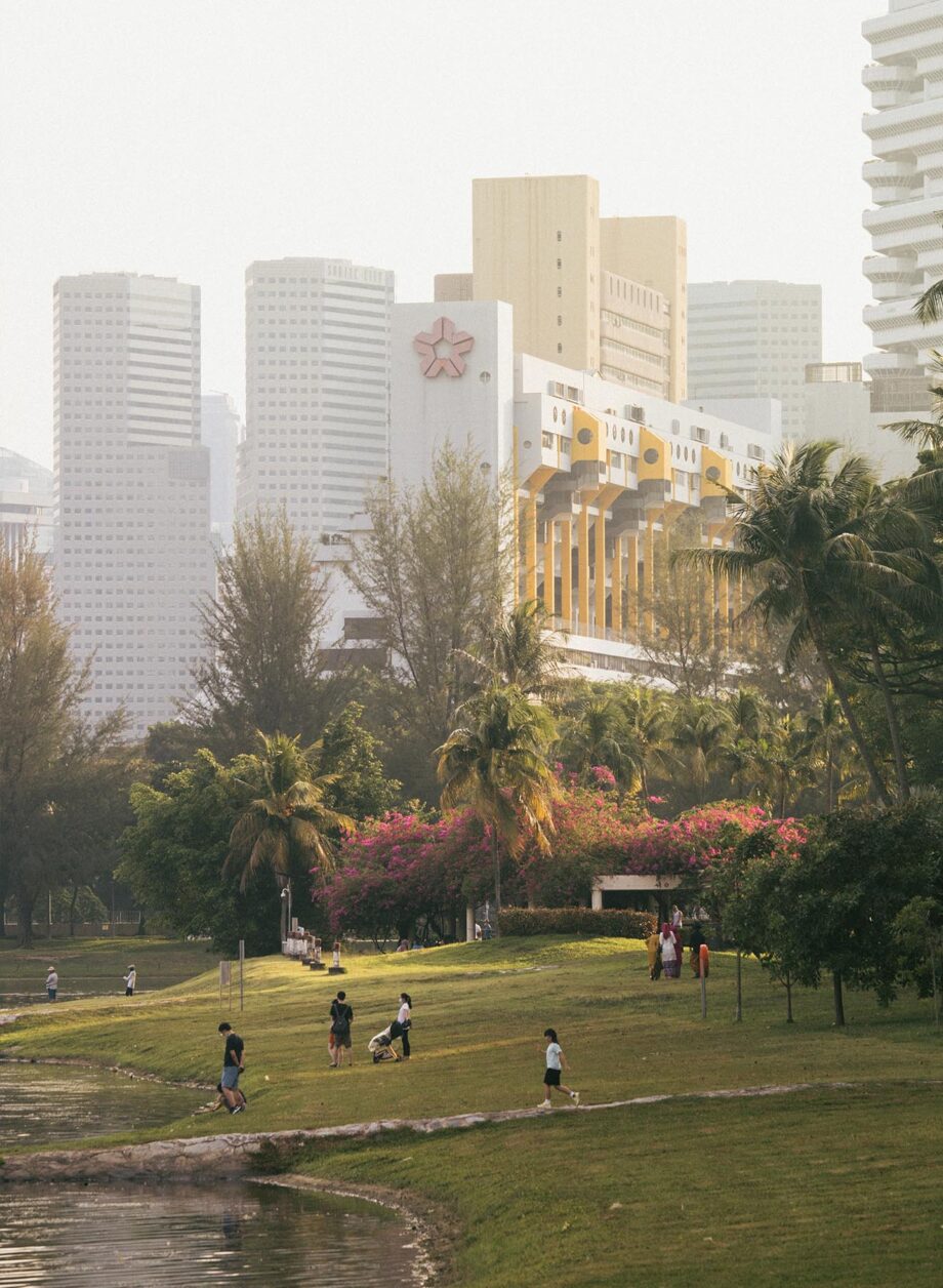 Kallang Riverside with Golden Mile Complex